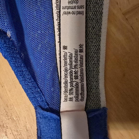 Victoria’s Secret Blue Lace Perfect Shape Underwire Bra With Padding 34DD - Picture 4 of 6